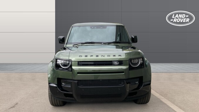 Land Rover Defender 3.0 D250 X-Dynamic HSE 110 5dr Auto Diesel Estate - Image 7